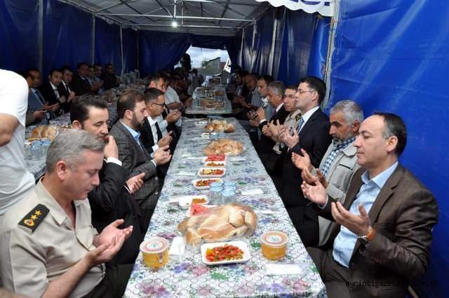 Pekdoğan için iftar verildi