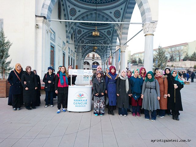 Sabah namazında bir araya geldiler