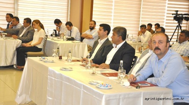 Sanayi sektörünün 2,3, hizmet sektörünün de 3,8 artış