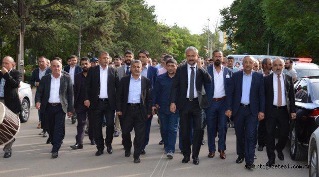 SUNGUR EKİBİNİ TOPLUYOR