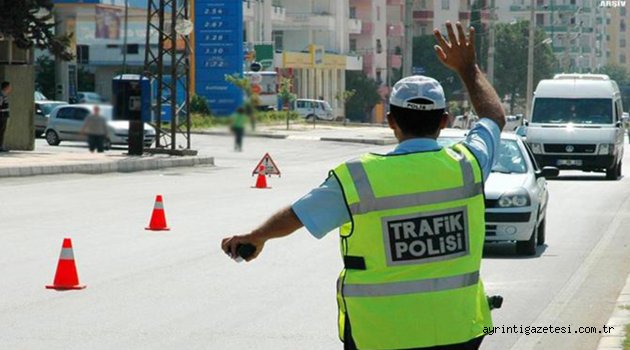 Şüphe üzerine durdurulan otomobilde uyuşturucu çıktı