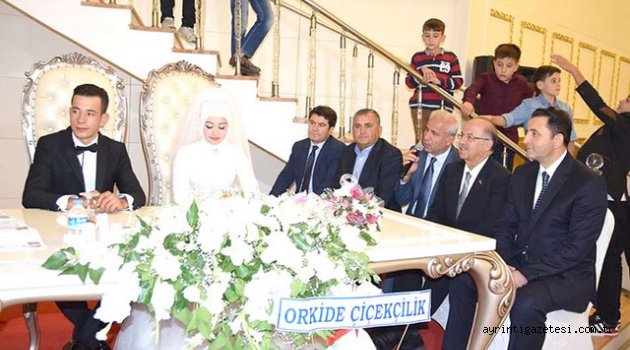Vural ailesinden görkemli düğün